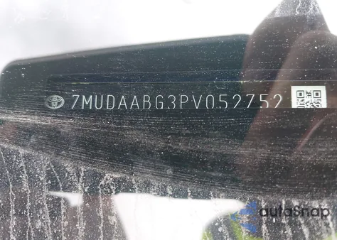 2023 Toyota Corolla Cross Xle from USA, damaged, VIN 7MUDAABG3PV052752